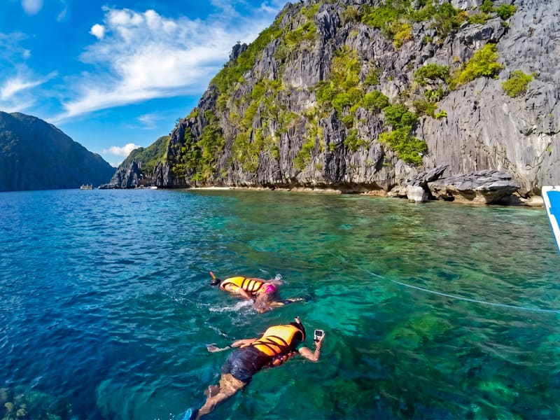 Matinloc Straight (snorkeling)
