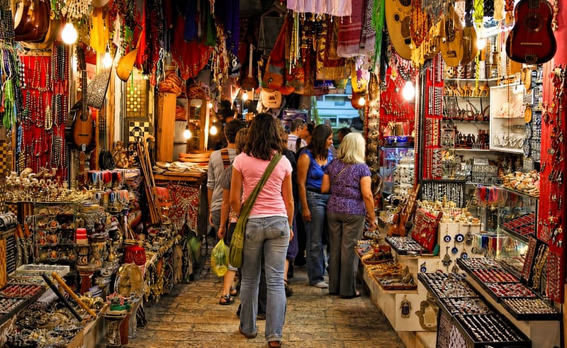 Kinari Bazaar