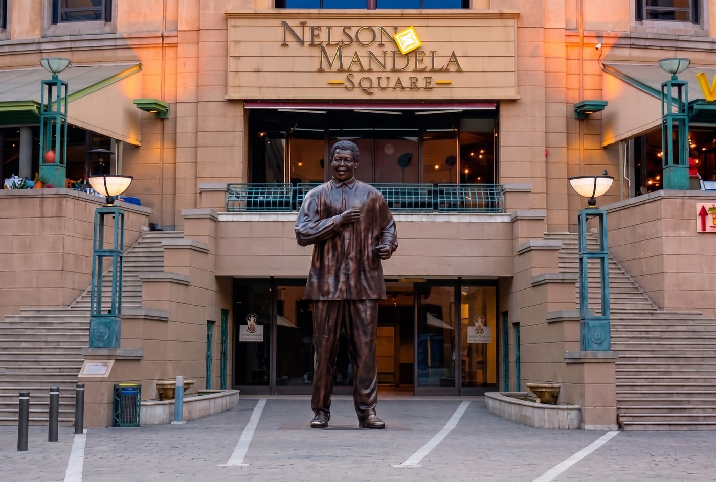 Nelson Mandela Square