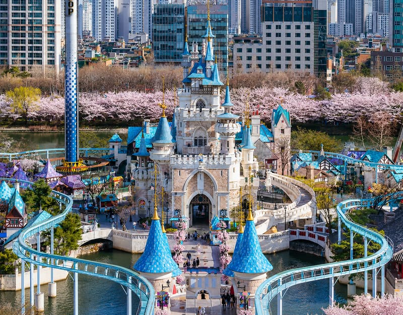 Lotte World or Everland Theme Park with Safari World