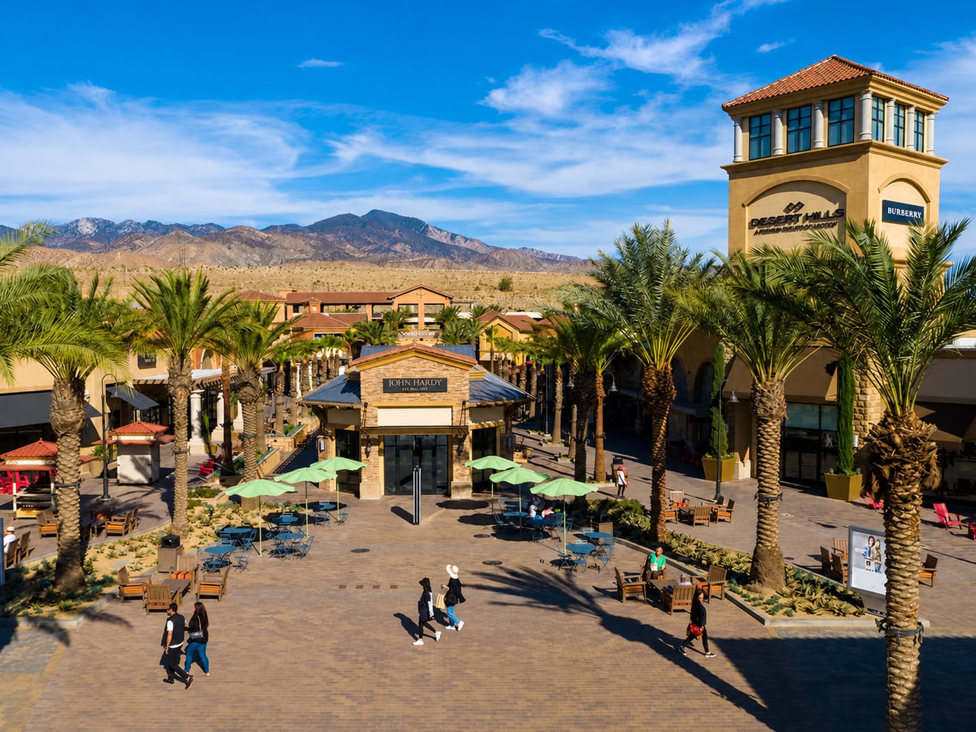 Desert Hill Premium Outlet